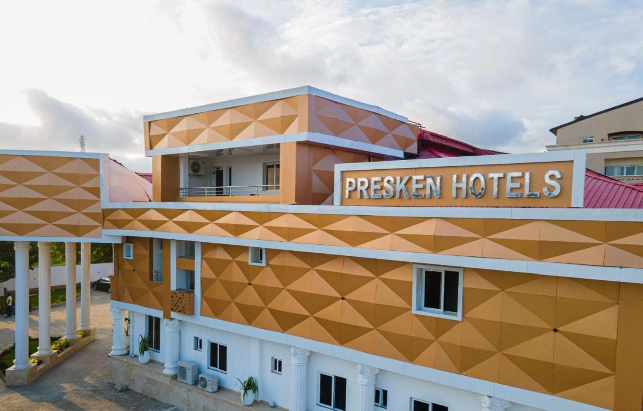 Hotel Presken Waters à Lagos Extérieur photo