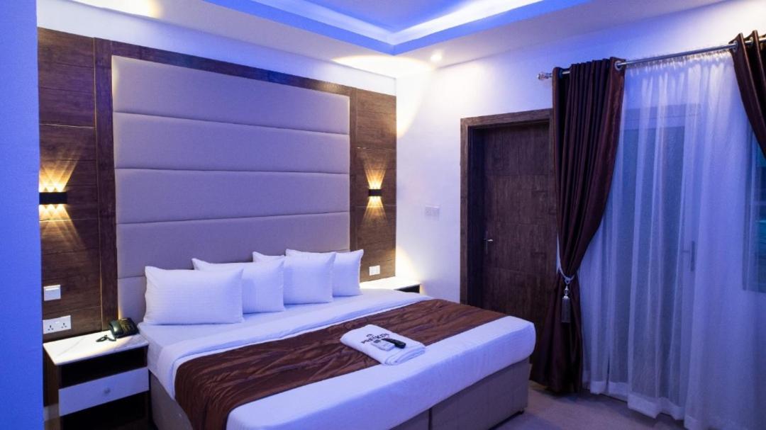 Hotel Presken Waters à Lagos Extérieur photo